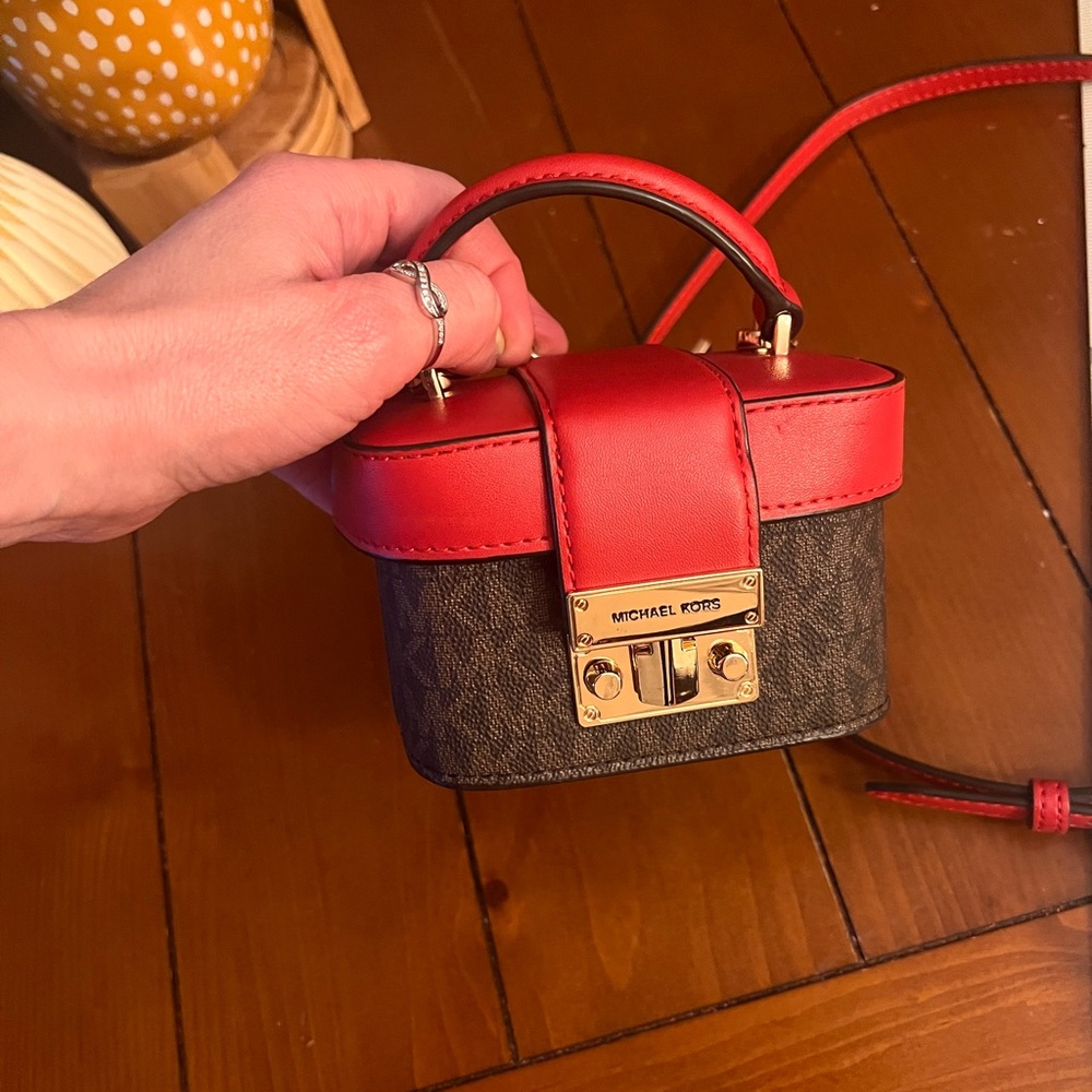 Michael Kors Rosa Mini Trunk Crossbody Bag